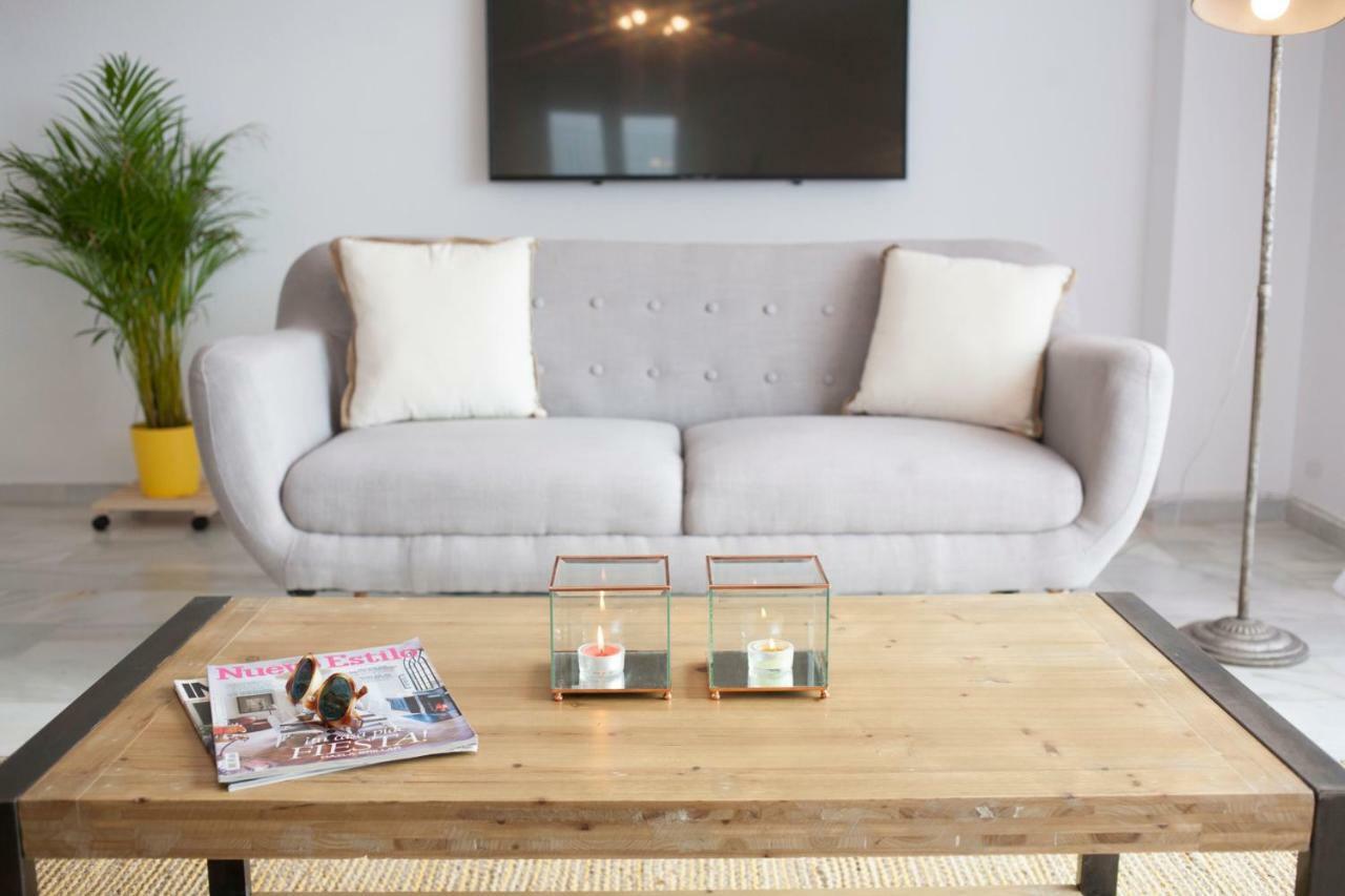 Banus Duplex Waterfront Apartment *